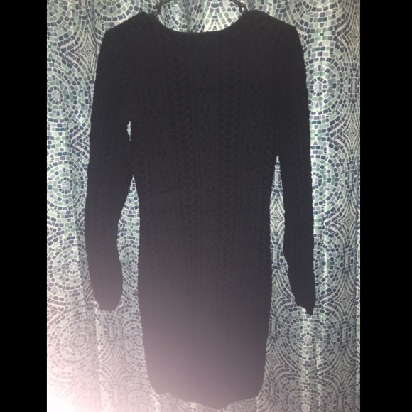 Black lace form fitting sweater dress - Picture 3 of 4